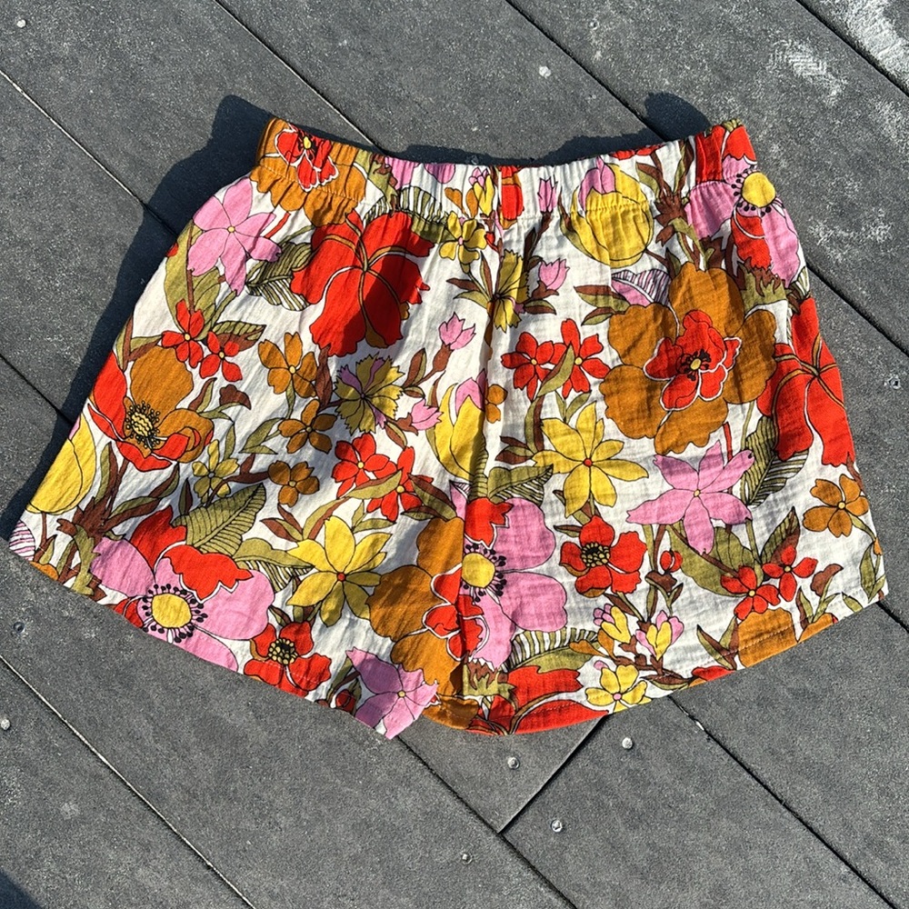 MUMU floral shorts - Picture 7 of 9